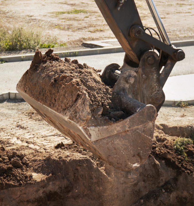 heavy-excavator-digging-day-light-outdoors (1)2 heavy-excavator-digging-day-light-outdoors (1)2